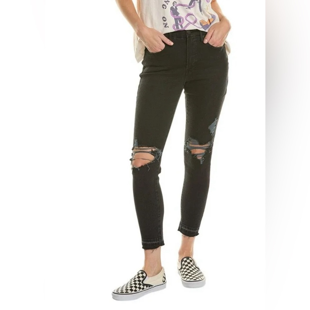 GOOD AMERICAN Women’s “Good Legs” - Black Crop Stretch Jean with Flat Tummy Tech